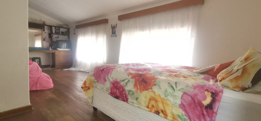 4 Bedroom Property for Sale in Roosheuwel North West